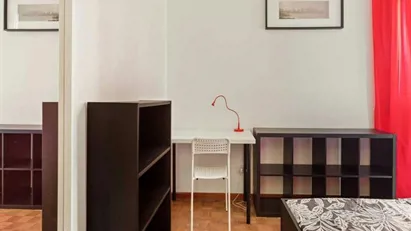 Room for rent in Milano Zona 7 - Baggio, De Angeli, San Siro, Milan