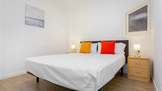 Apartments in Barcelona Eixample - photo 8