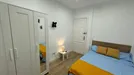 Room for rent, Madrid Centro, Madrid, &lt;span class=&quot;blurred street&quot; onclick=&quot;ProcessAdRequest(13185598)&quot;&gt;&lt;span class=&quot;hint&quot;&gt;See streetname&lt;/span&gt;[xxxxxxxxxxxxx]&lt;/span&gt;