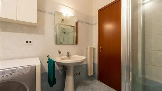 Rooms in Milano Zona 5 - Vigentino, Chiaravalle, Gratosoglio - photo 2