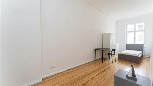 Rooms in Berlin Friedrichshain-Kreuzberg - photo 2