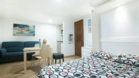 Apartments in Madrid Centro - photo 2