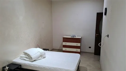 Rooms in Napoli Municipalità 2 - photo 5