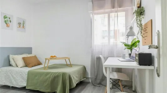 Rooms in Madrid Vicálvaro - photo 2