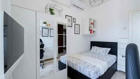 Rooms in Milano Zona 2 - Stazione Centrale, Gorla, Turro, Greco, Crescenzago - photo 3