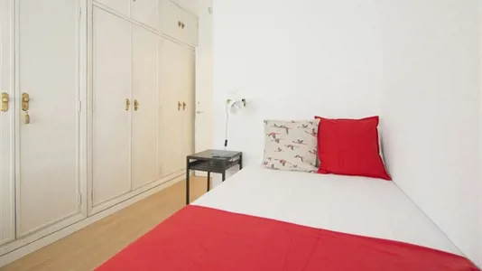 Rooms in Madrid Moncloa-Aravaca - photo 1