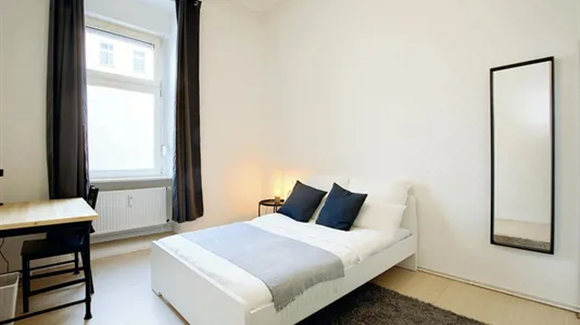 Apartments in Berlin Mitte - photo 2