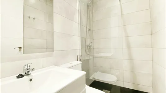 Rooms in Madrid Moncloa-Aravaca - photo 5
