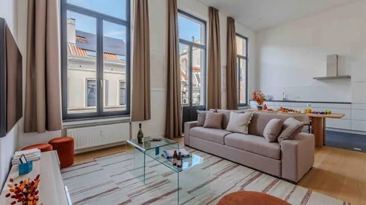 Apartments in Brussels Sint-Gillis - photo 6