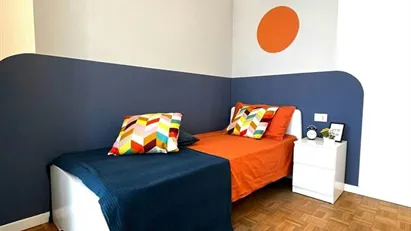 Room for rent in Milano Zona 2 - Stazione Centrale, Gorla, Turro, Greco, Crescenzago, Milan