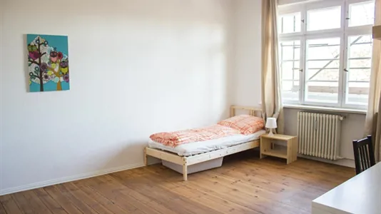 Rooms in Berlin Charlottenburg-Wilmersdorf - photo 1