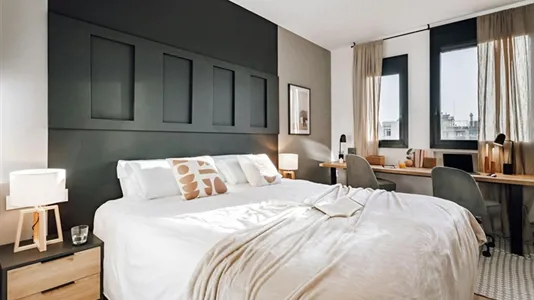 Rooms in Barcelona Eixample - photo 3