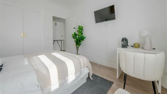 Rooms in Madrid Chamberí - photo 4