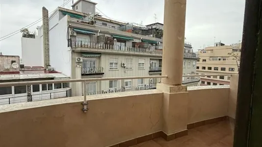 Rooms in Valencia Ciutat Vella - photo 10