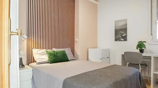 Rooms in Madrid Puente de Vallecas - photo 1