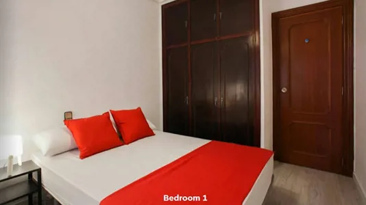 Rooms in Valencia Ciutat Vella - photo 1