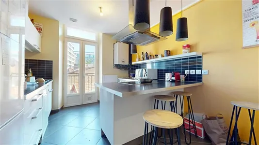 Rooms in Saint-Julien-en-Genevois - photo 5