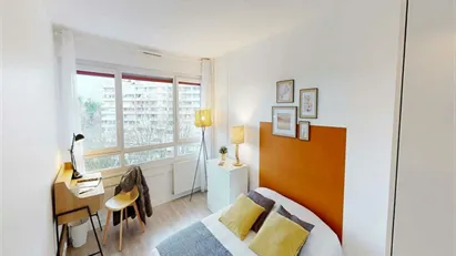 Room for rent in Nanterre, Île-de-France