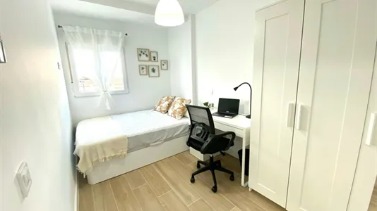 Rooms in Getafe - photo 1