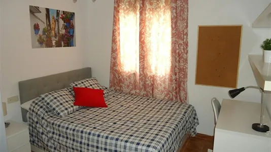 Rooms in Córdoba - photo 1