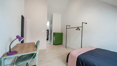 Room for rent in Charleroi, Henegouwen