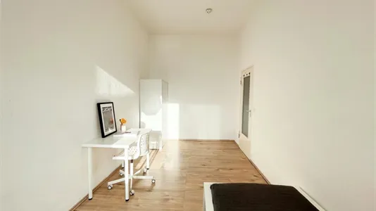 Rooms in Berlin Charlottenburg-Wilmersdorf - photo 3