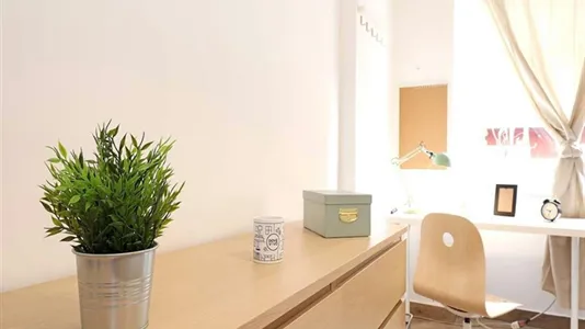 Rooms in Roma Municipio VIII – Appia Antica - photo 1