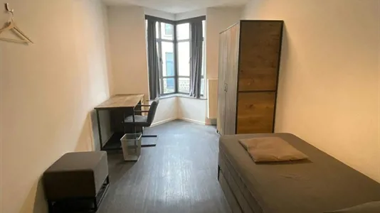 Rooms in Brussels Sint-Gillis - photo 3