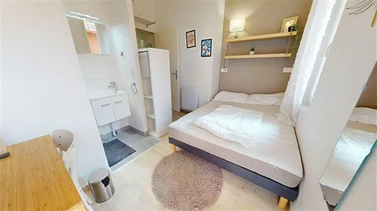 Rooms in Lyon - photo 2