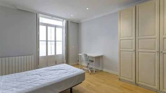 Rooms in Valencia Ciutat Vella - photo 2