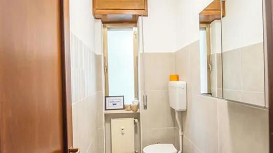 Rooms in Udine - photo 9