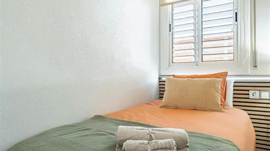 Rooms in L'Hospitalet de Llobregat - photo 4