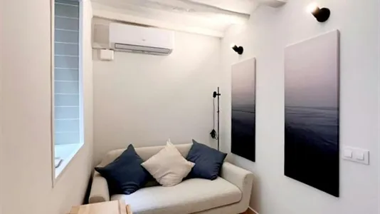 Apartments in Barcelona Ciutat Vella - photo 3