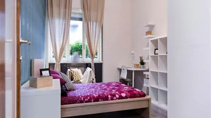 Room for rent in Milano Zona 5 - Vigentino, Chiaravalle, Gratosoglio, Milan