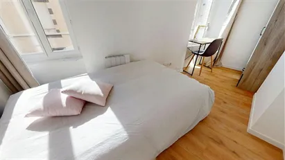 Room for rent in Clermont-Ferrand, Auvergne-Rhône-Alpes