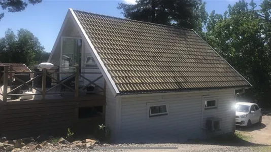Houses in Haninge - photo 1