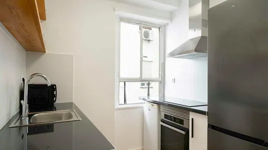 Rooms in Madrid Chamartín - photo 10