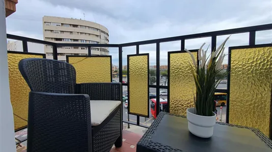 Rooms in Valencia Extramurs - photo 5