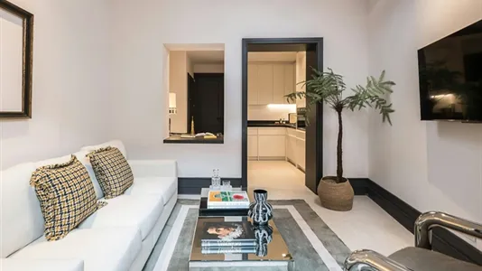 Apartments in Madrid Centro - photo 4