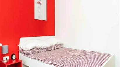 Room for rent in Milano Zona 5 - Vigentino, Chiaravalle, Gratosoglio, Milan