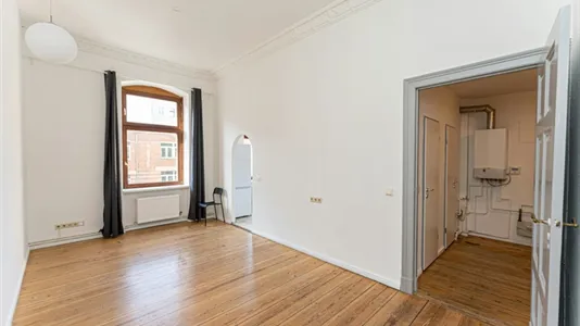 Rooms in Berlin Friedrichshain-Kreuzberg - photo 8