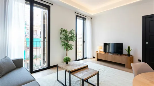 Apartments in Barcelona Eixample - photo 3