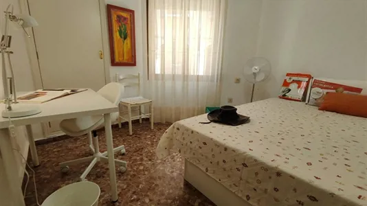 Rooms in Murcia - photo 3