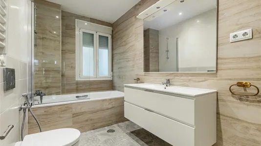 Rooms in Madrid Salamanca - photo 5