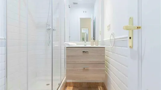 Rooms in Madrid Centro - photo 5
