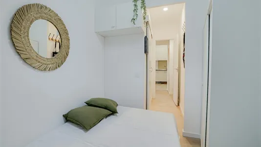 Rooms in Barcelona Ciutat Vella - photo 1