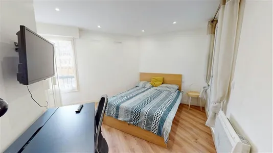 Rooms in Toulon - photo 4