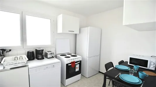 Rooms in Paris 20ème arrondissement - photo 5