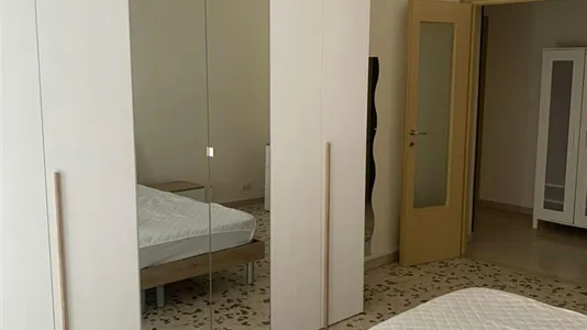 Rooms in Roma Municipio VIII – Appia Antica - photo 4