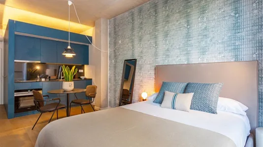 Apartments in Barcelona Eixample - photo 5